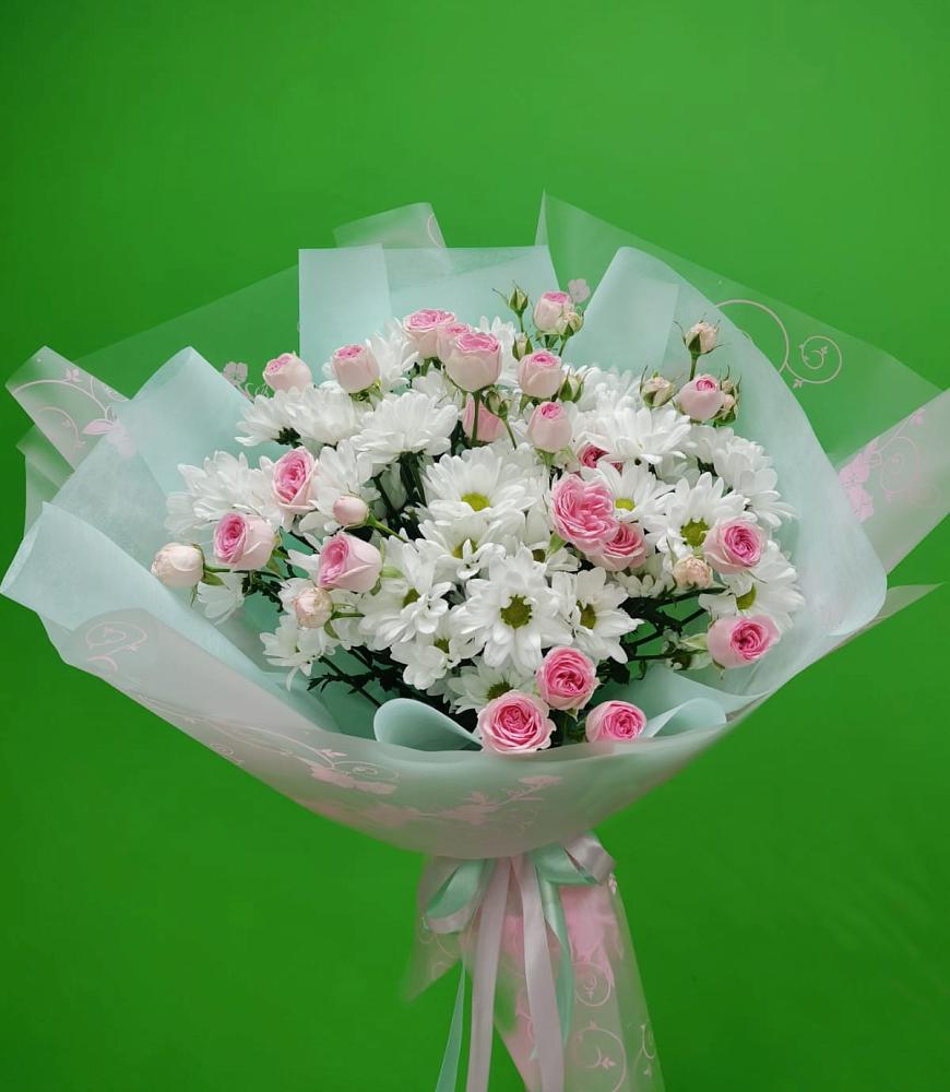 Букет цветов из: Розы и Хризантемы в Янтарном