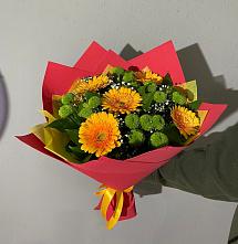 Букет восход солнца в Янтарном Букет цветов из:  Герберы и Хризантемы в Янтарном