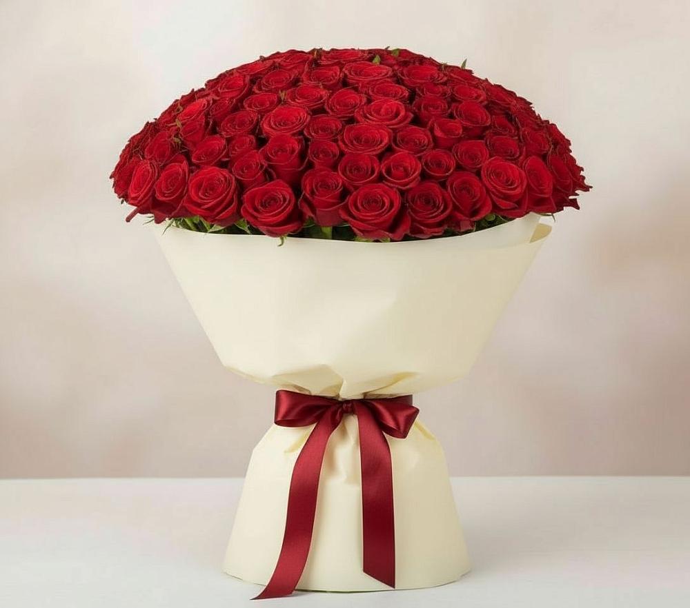 101 Красная роза Милано в Янтарном Букет 101 Красная роза Милано в Янтарном