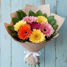 Букет яркий день в Янтарном Букет цветов из:  Герберы в Янтарном