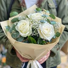 Букет цветов из:  Розы в Янтарном