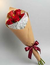 Букет просто и со вкусом в Янтарном Букет цветов из:  Розы в Янтарном