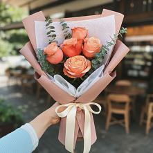 Букет персиковый аромат в Янтарном Букет цветов из:  Розы в Янтарном