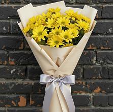 Букет Желтое настроение в Янтарном Букет цветов из:  Хризантемы в Янтарном