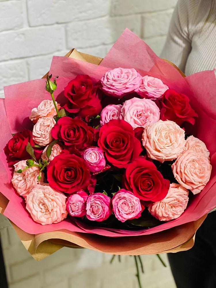 Букет Великолепный в Янтарном Букет цветов из: Розы в Янтарном