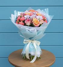 Букет Счастливые мгновение в Янтарном Букет цветов из:  Хризантемы и Розы в Янтарном