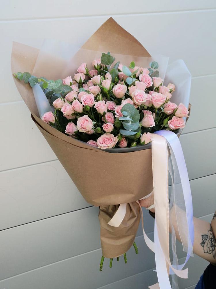 Букет Нежное касание в Янтарном Букет цветов из: Розы в Янтарном