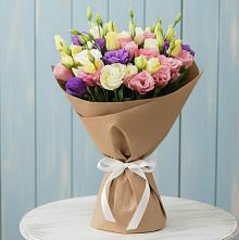 Букет Цветная эустома в Янтарном Букет цветов из:  Лизиантусы в Янтарном